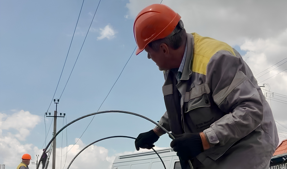 za-dvi-dobi-energetiki-dtek-odeski-elektromerezhi-vidnovili-svitlo-dlya-mayzhe-17-tis-rodin-pislya-vorozhih-atak-1