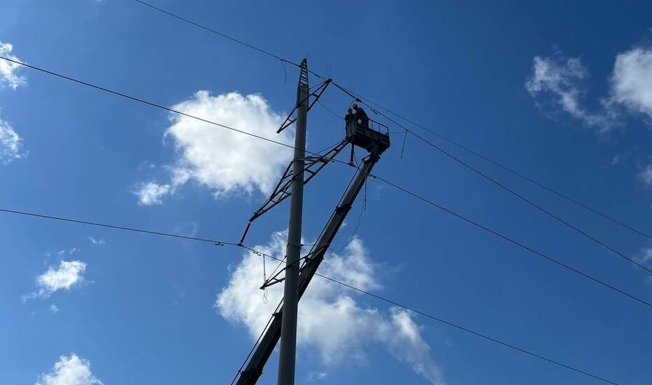 energetiki-dtek-odeski-elektromerezhi-povernuli-svitlo-dlya-11-tisyach-rodin-shcho-zalishilisya-bez-elektropostachannya-pislya-ataki-voroga-1