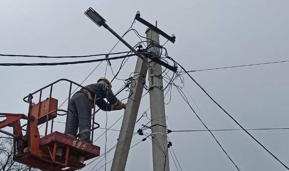 za-ostanni-dvi-dobi-energetiki-povernuli-svitlo-dlya-ponad-700-tisyach-kliyentiv-odeshchini-pislya-vorozhoji-ataki-1