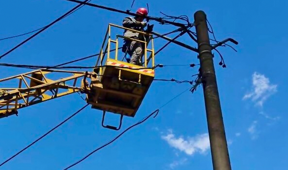 protyagom-chervnya-energetiki-dtek-odeski-elektromerezhi-vidnovili-elektropostachannya-dlya-ponad-3-tisyach-rodin-1
