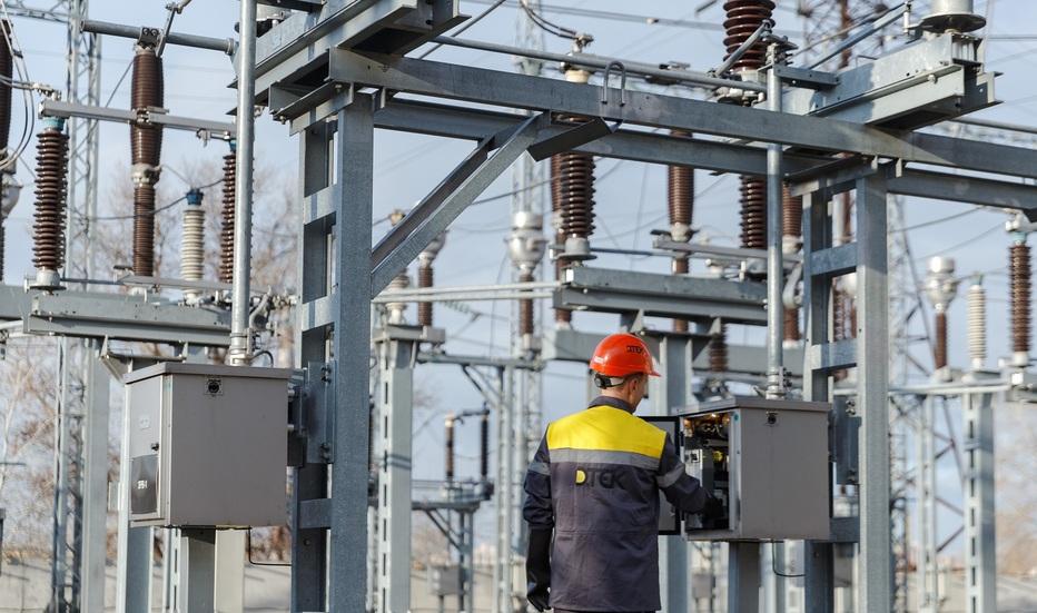 dtek-odeski-elektromerezhi-pridbav-dodatkovi-materiali-dlya-operativnogo-vidnovlennya-elektropostachannya-na-ponad-100-mln-griven-u-2025-roci-1