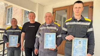 energetiki-dtek-odeski-elektromerezhi-nagorodzheni-podyakami-ministerstva-energetiki-ukrajini-za-vidnovlennya-svitla-v-hersoni