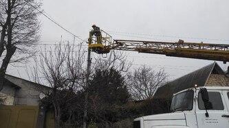 energetiki-dtek-odeski-elektromerezhi-povernuli-svitlo-dlya-10-tisyach-rodin-shcho-zalishilisya-bez-elektropostachannya-pislya-nichnoji-ataki-voroga