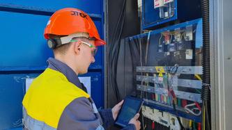 ponad-300-ukrajinciv-bezkoshtovno-vchat-azi-energetiki-zavdyaki-distanciynomu-kursu-energetik